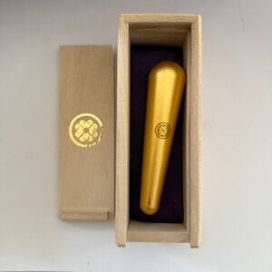 Tatcha Akari Gold Facial Massager Gua Sha Tool NWT